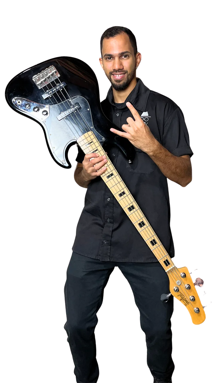 Alex - Baixo